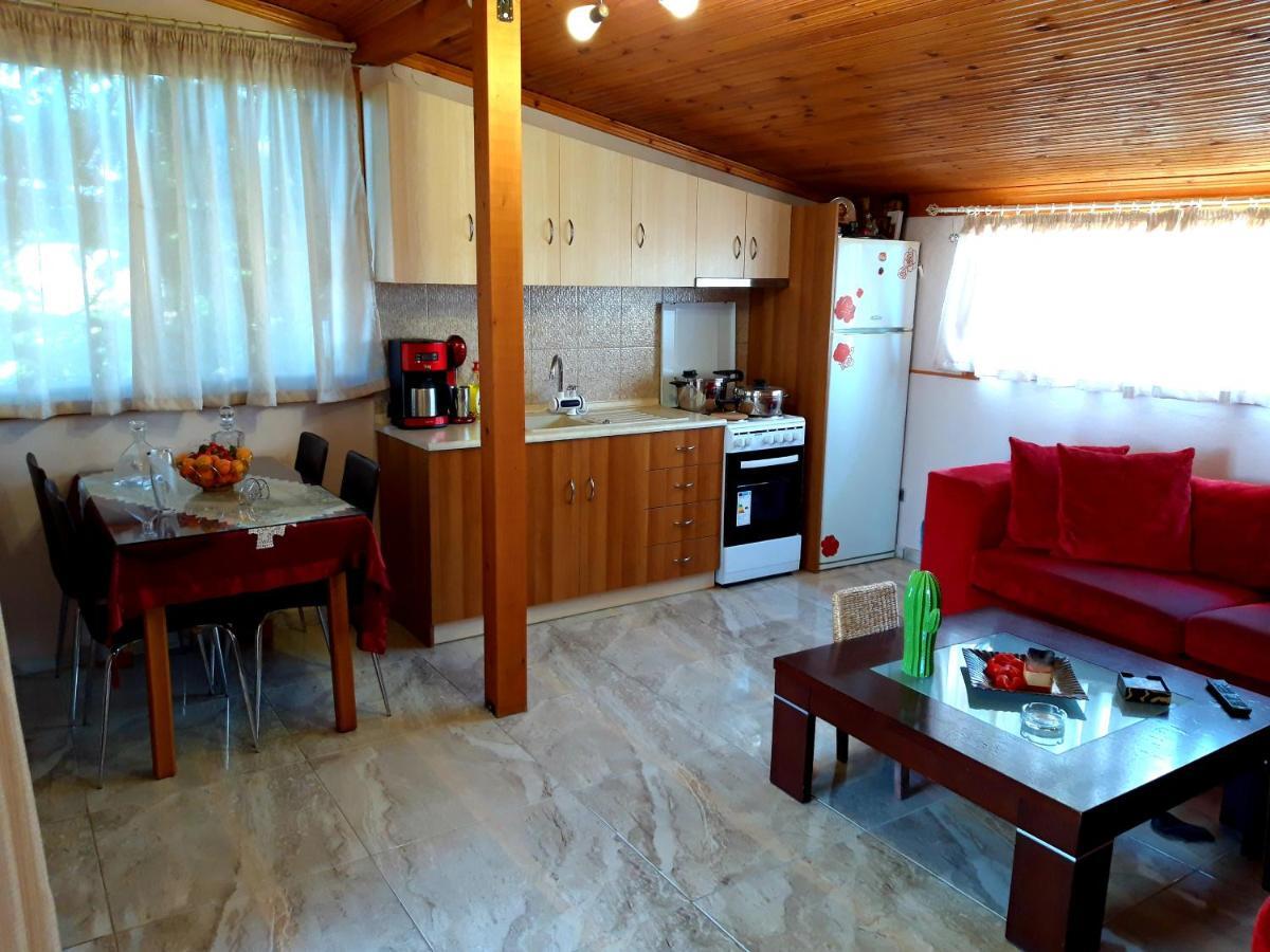 Handmade Peaceful Cozy House Near The Beach Nea Kallikrateia Exterior photo